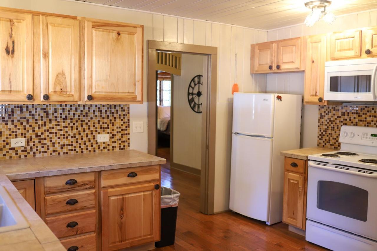 Historic Log Cabin #14 At Horse Creek Resort مدينة رابيد المظهر الخارجي الصورة
