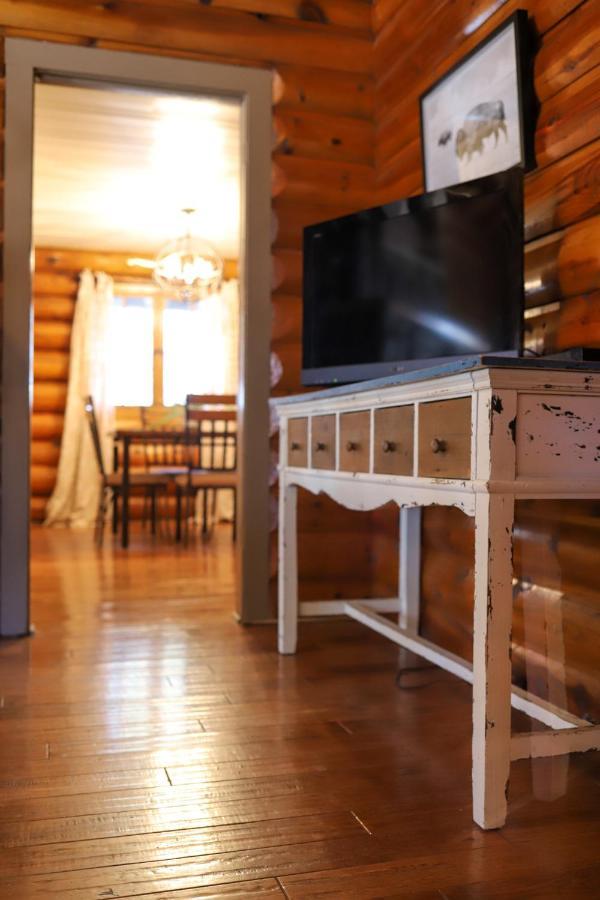 Historic Log Cabin #14 At Horse Creek Resort مدينة رابيد المظهر الخارجي الصورة