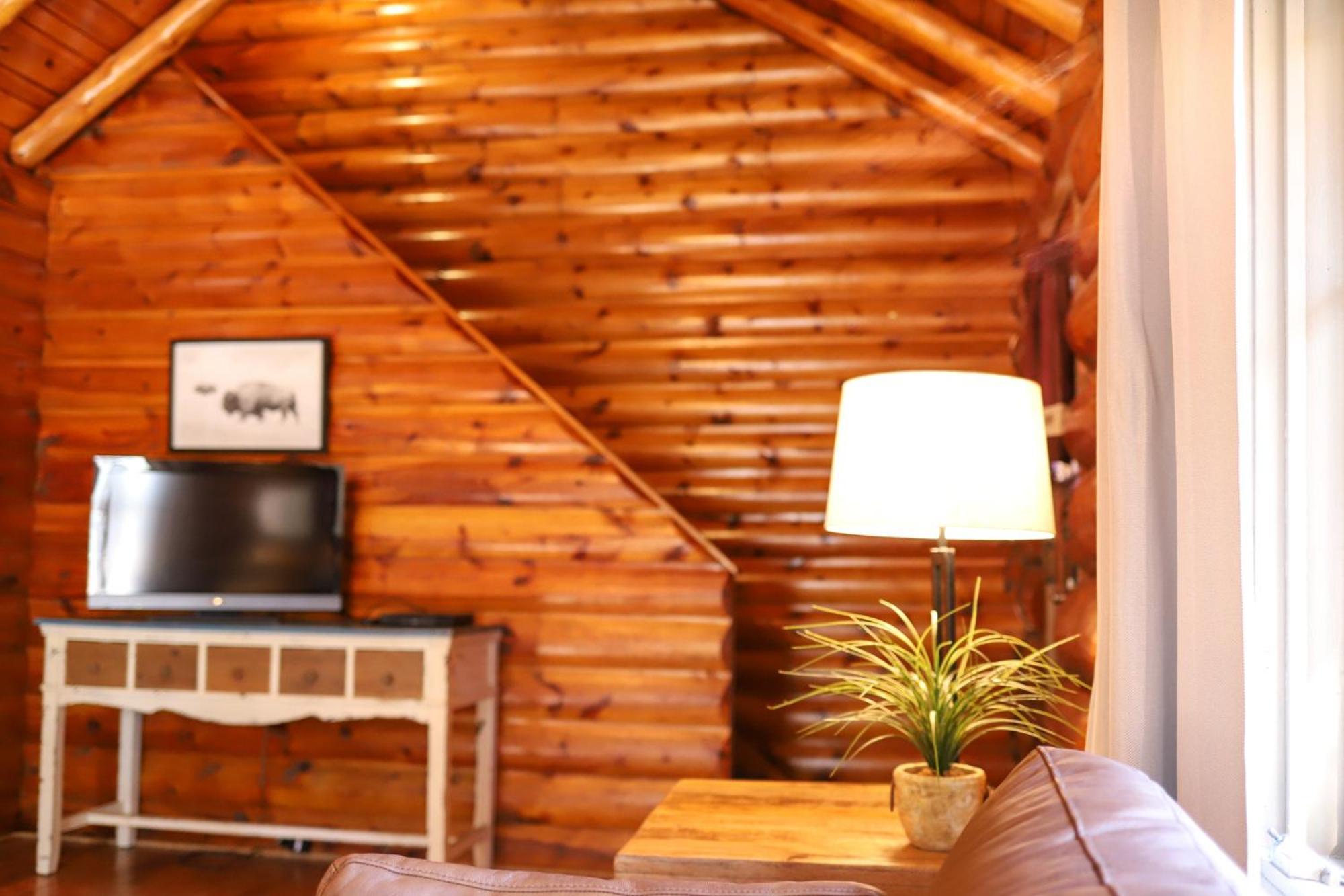 Historic Log Cabin #14 At Horse Creek Resort مدينة رابيد المظهر الخارجي الصورة