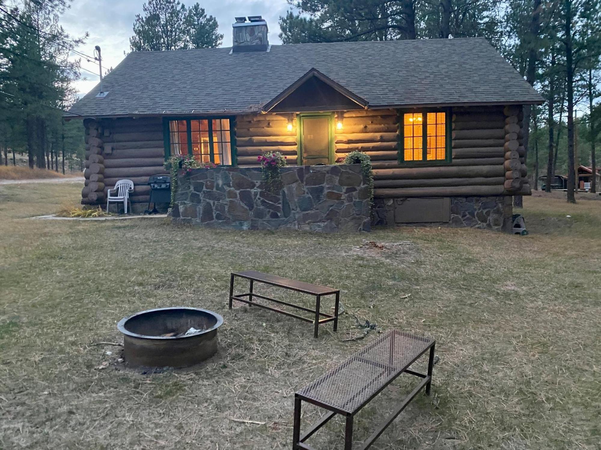 Historic Log Cabin #14 At Horse Creek Resort مدينة رابيد المظهر الخارجي الصورة